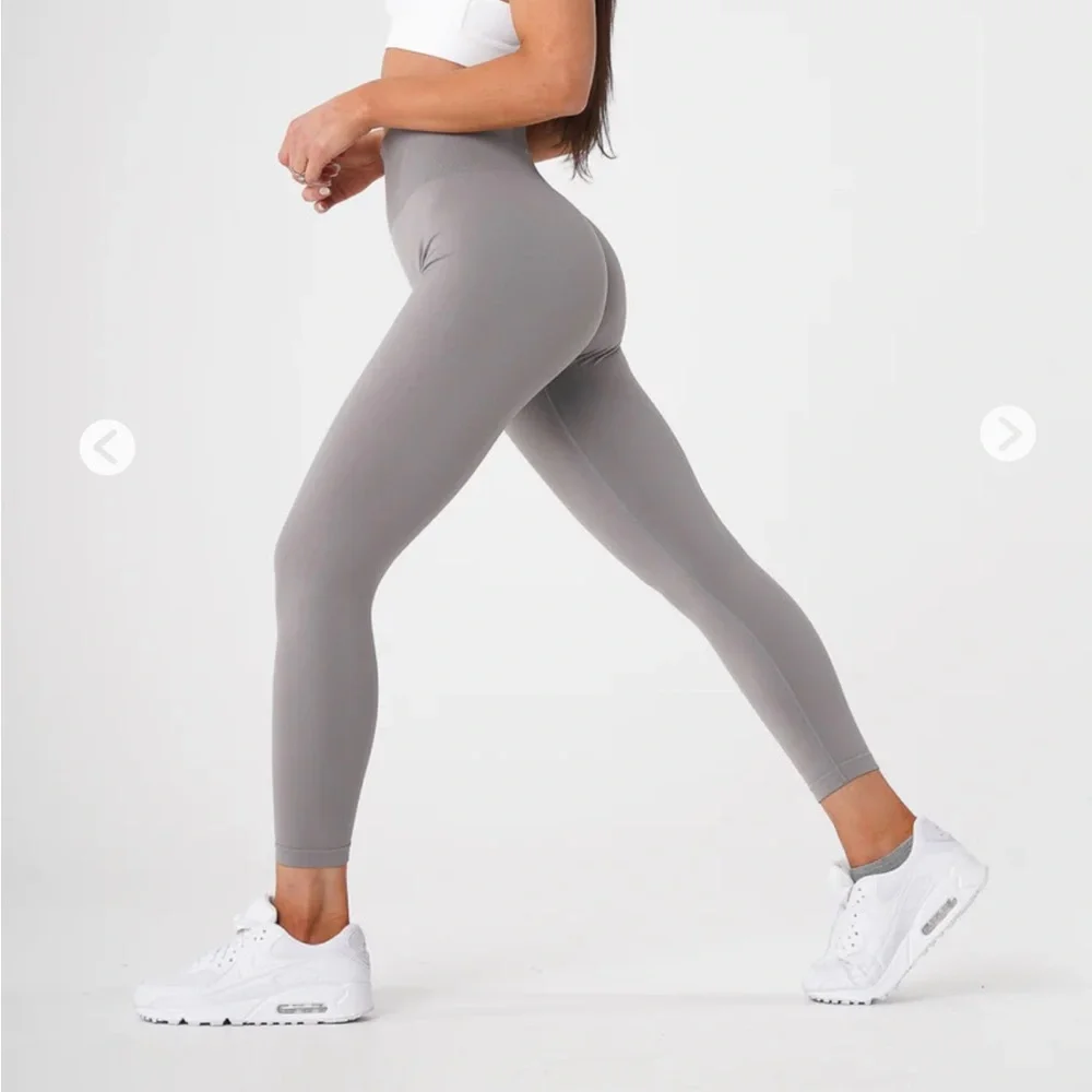 SOLD ⭐️NVGTN Light Gray solid seamless leggings NWOT - Picture 3 of 7